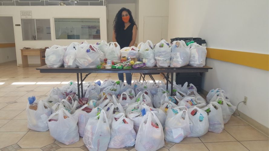 LifeSTEPS Univeristy Gardens Food Distribution